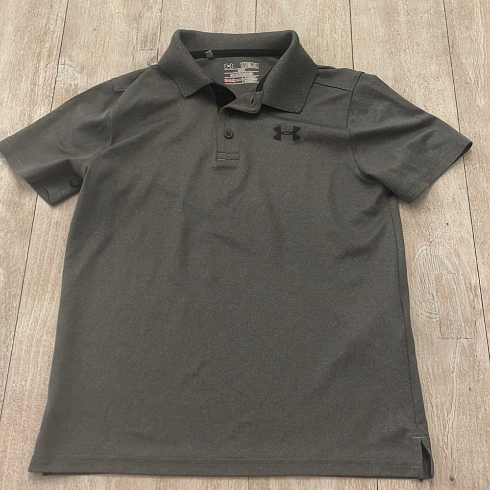 Boys gray under armor gym top size YM